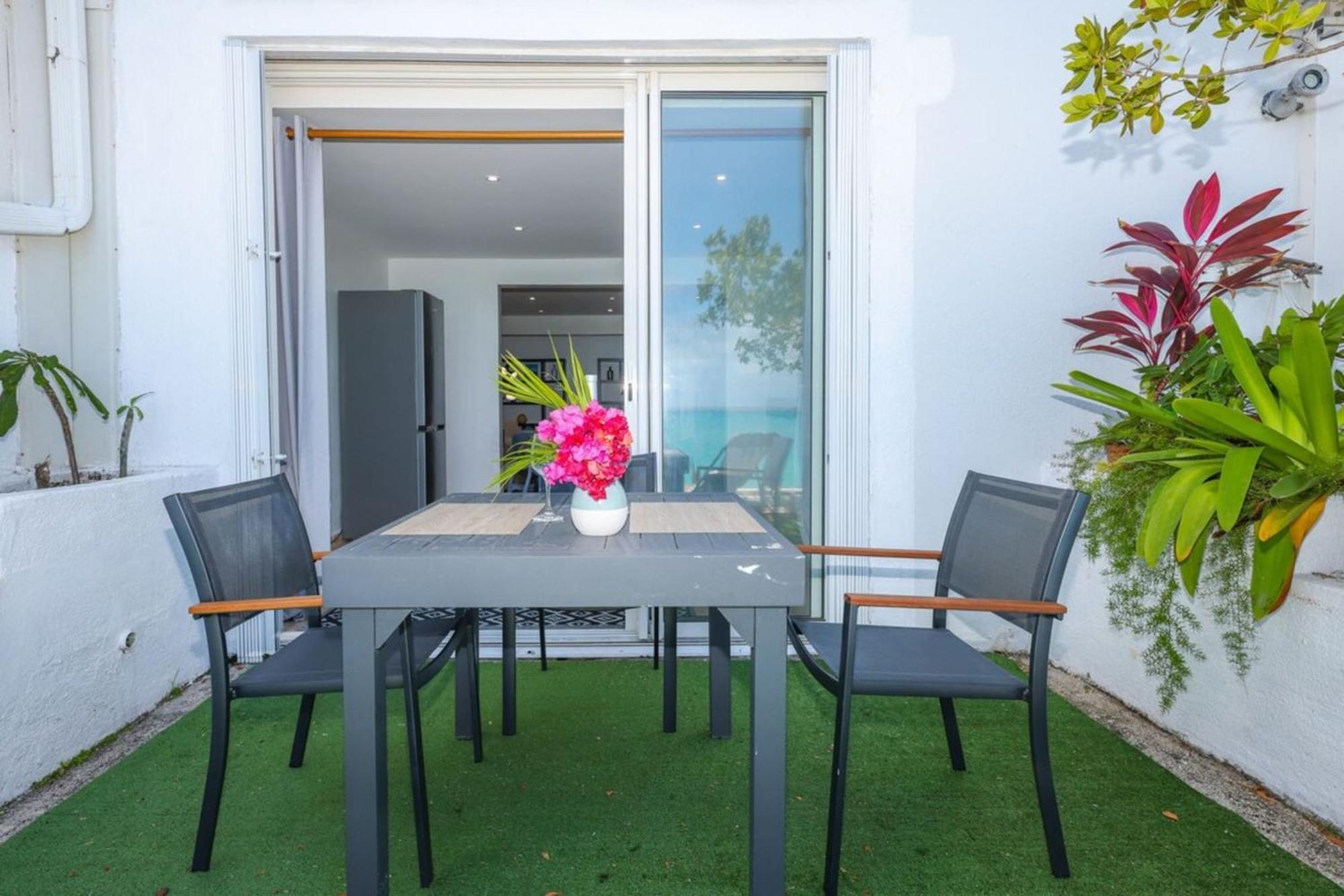 Watalibi - Beachfront Apartment Grand-Case Buitenkant foto